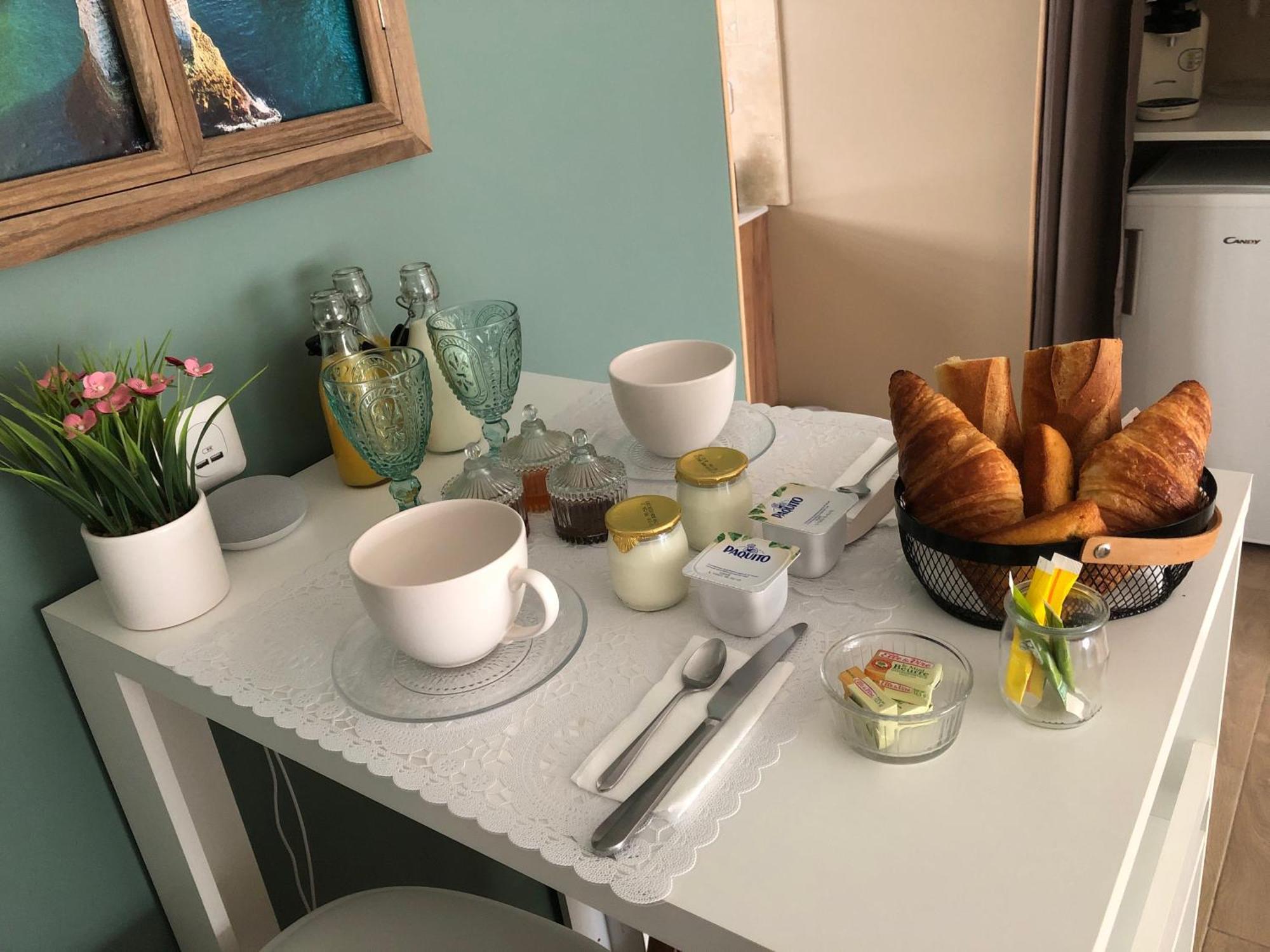 La Carola Bed & Breakfast Bordeaux-Saint-Clair Exterior photo